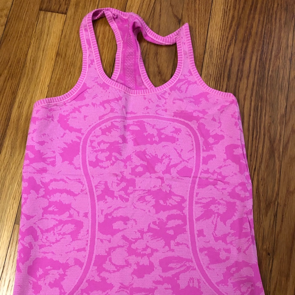 Lululemon Swiftly Tech Tank Hot Pink sz 8
